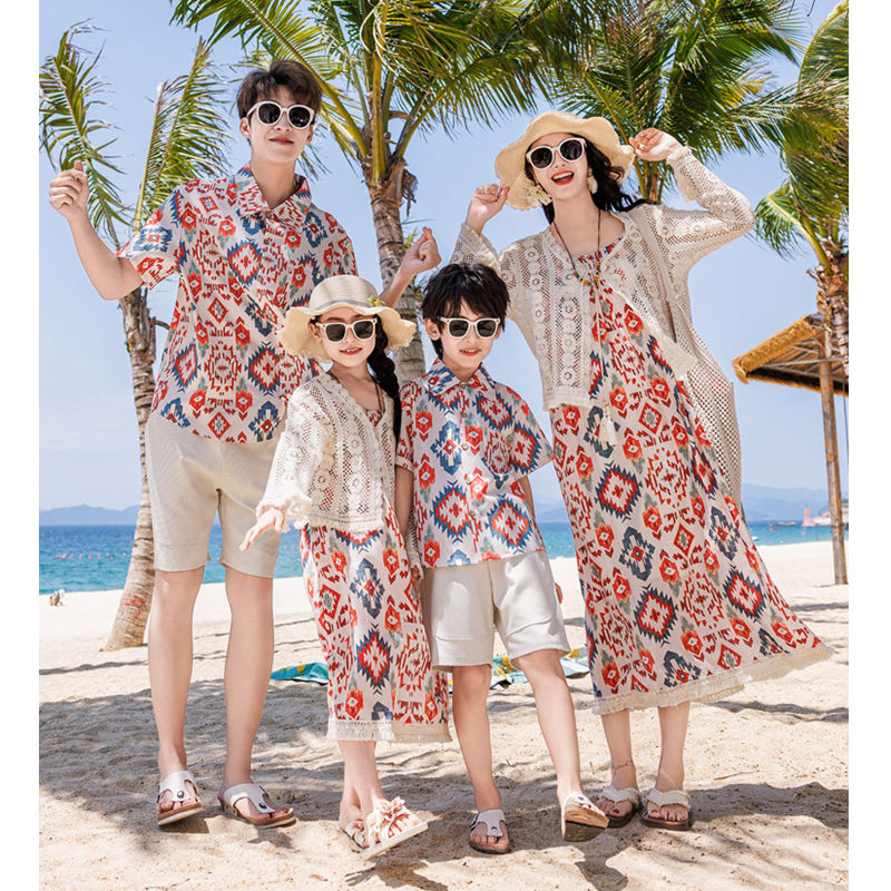 Stroje rodzinne na wakacje na  – Yours Summer Clothing recenzja i cena