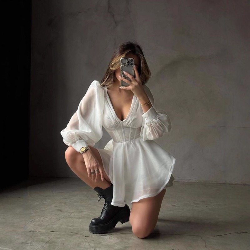 Sukienka z seksownym dekoltem  – Summer Clothing H&M recenzja i cena